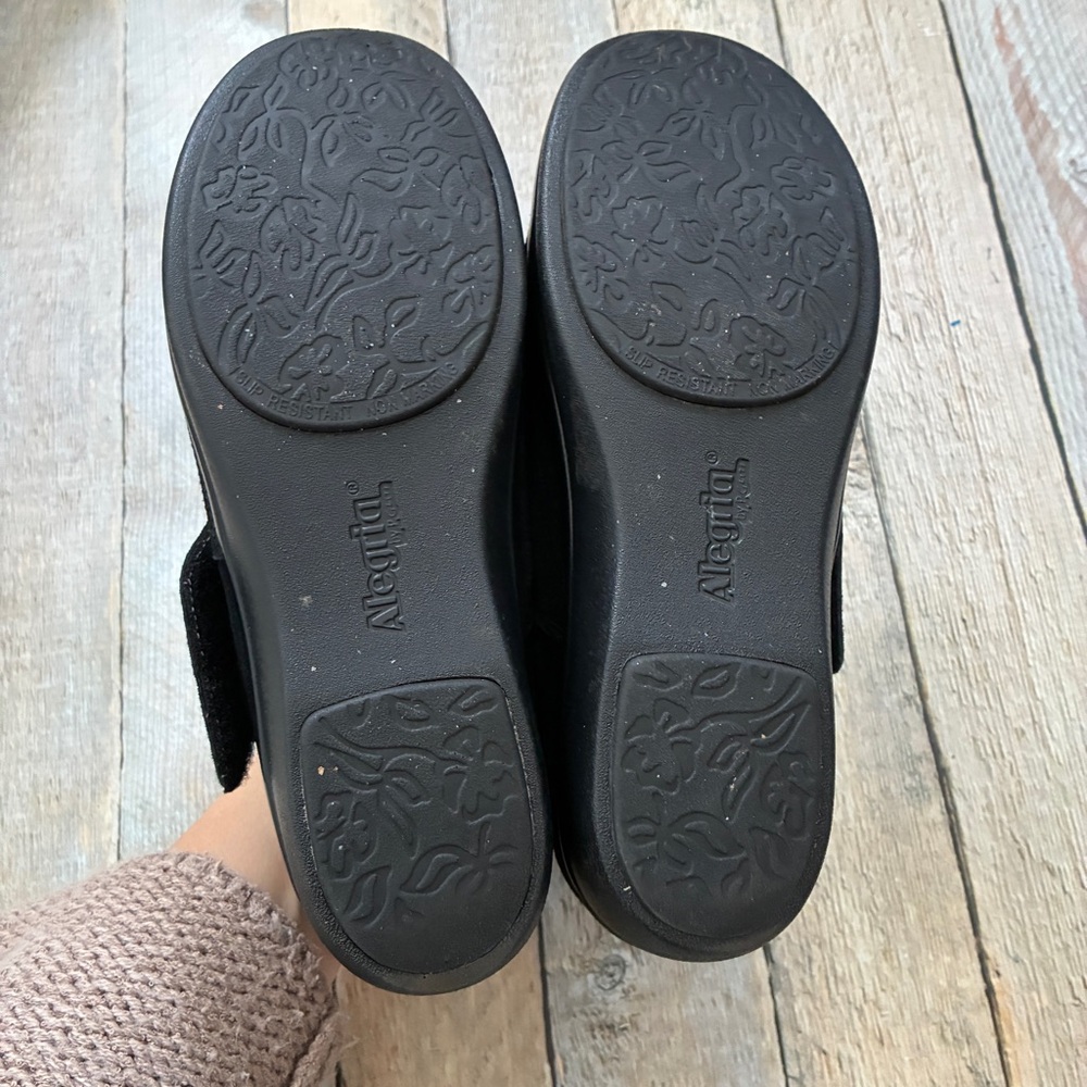 Alegria Lauryn Black Leather Shimmer Slip-On Shoes w/Cross Strap size 40 - Picture 3 of 6